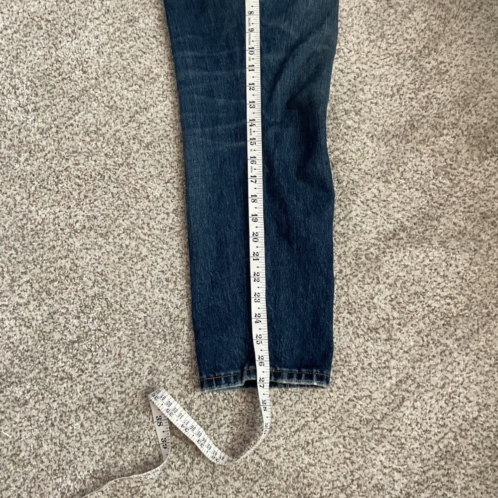 Everlane Destructed The ’90s Cheeky® Jean Dark Wash Size 28 Cropped, Distressed - Picture 11 of 13